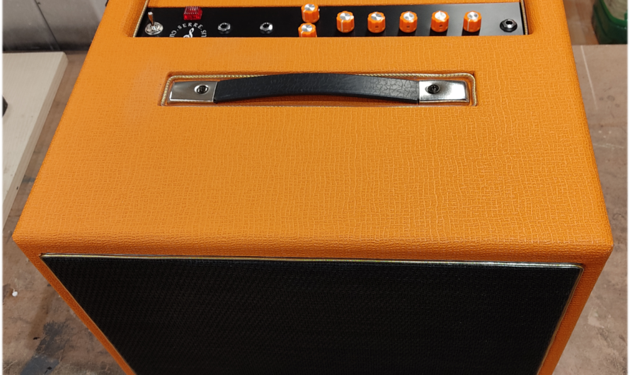 Commande d’un amplificateur Combo Guitare « Cube » Orange